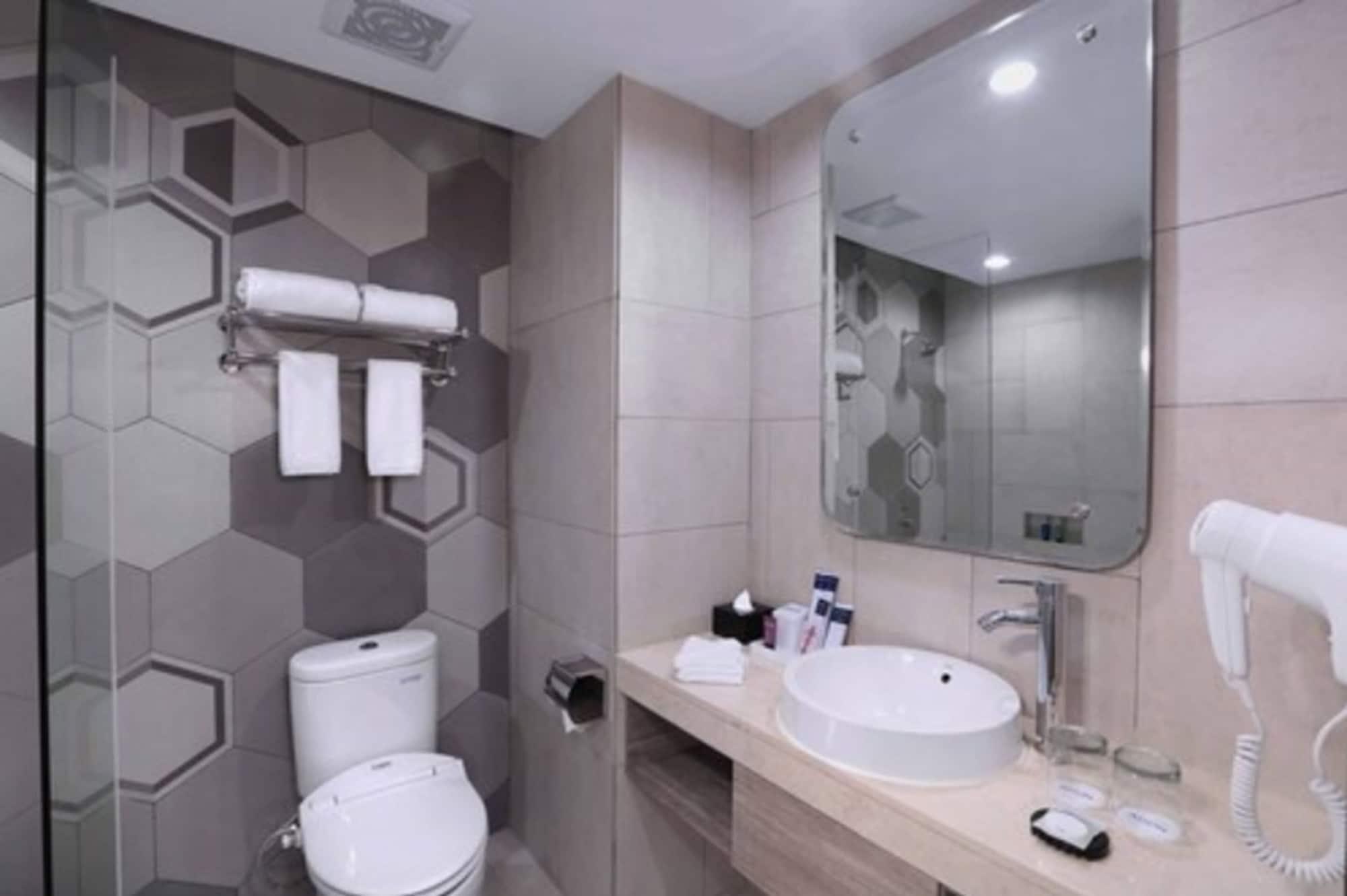 Aston Inn Pandanaran Semarang Kültér fotó