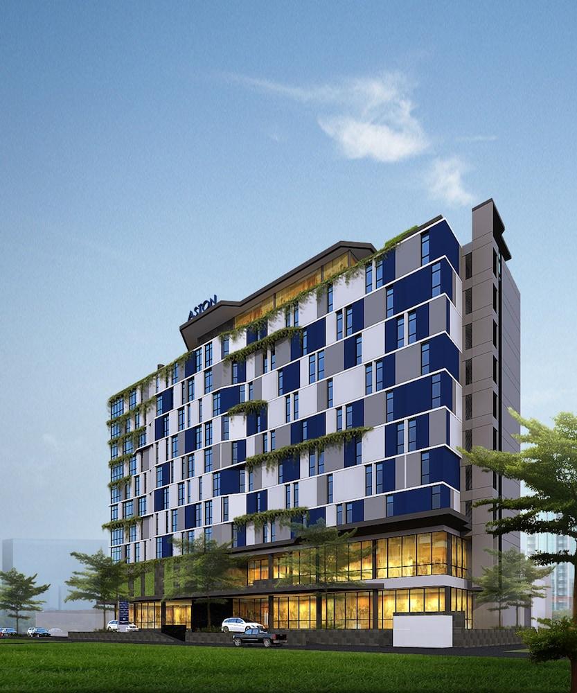 Aston Inn Pandanaran Semarang Kültér fotó