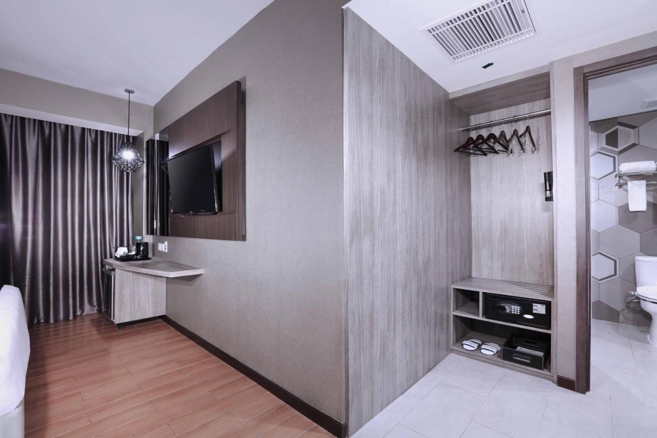 Aston Inn Pandanaran Semarang Kültér fotó