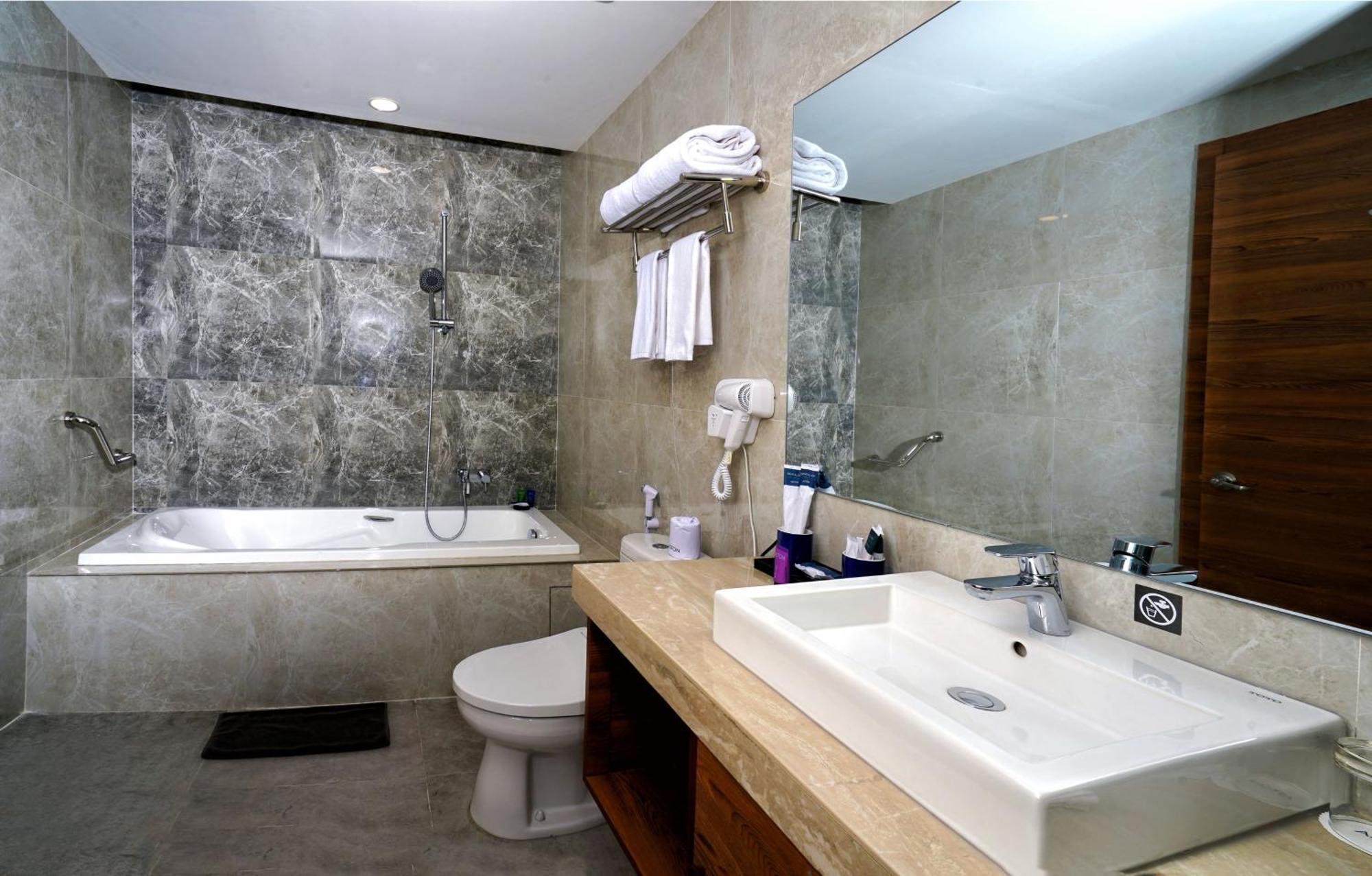 Aston Inn Pandanaran Semarang Kültér fotó