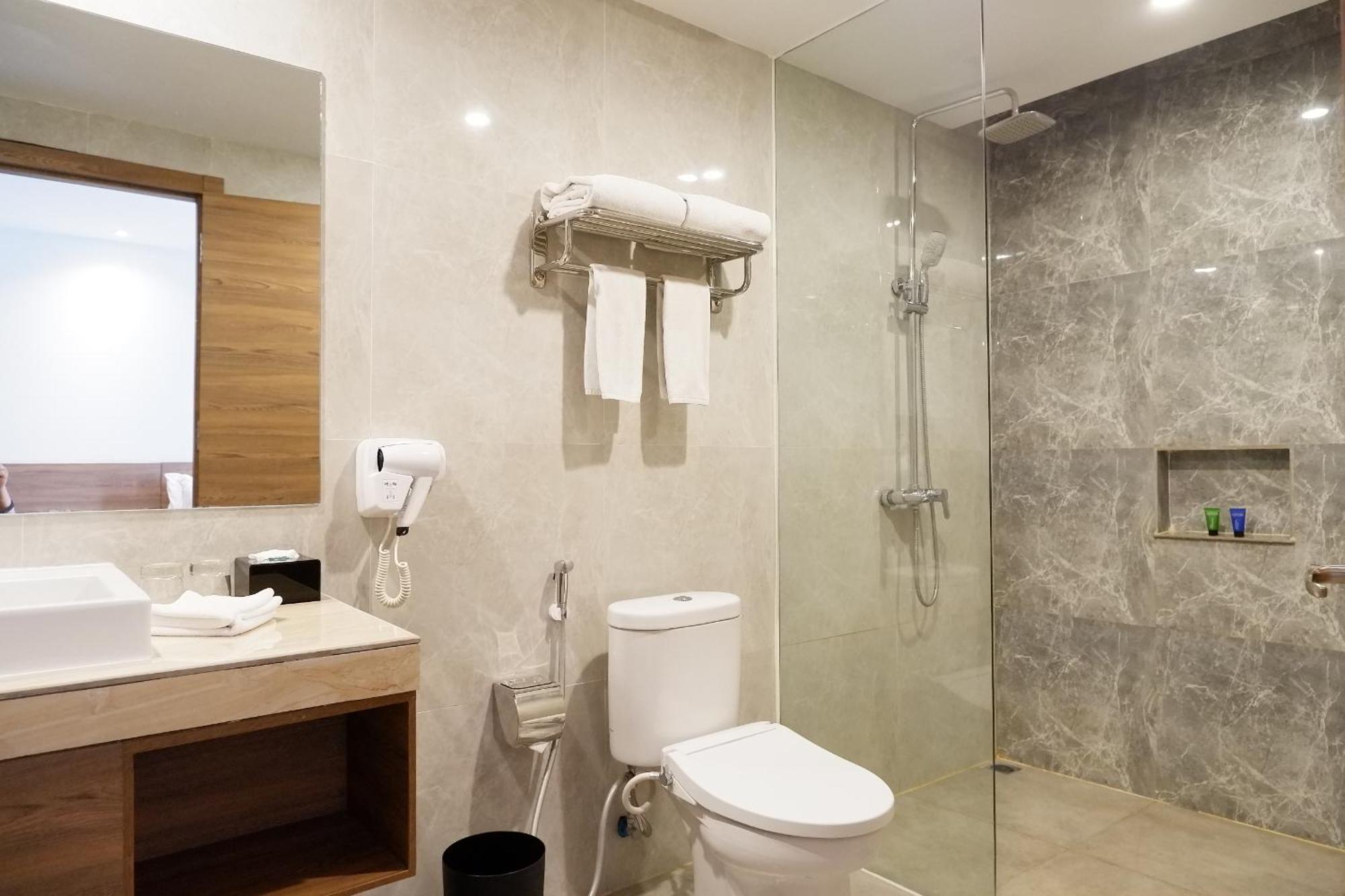 Aston Inn Pandanaran Semarang Kültér fotó