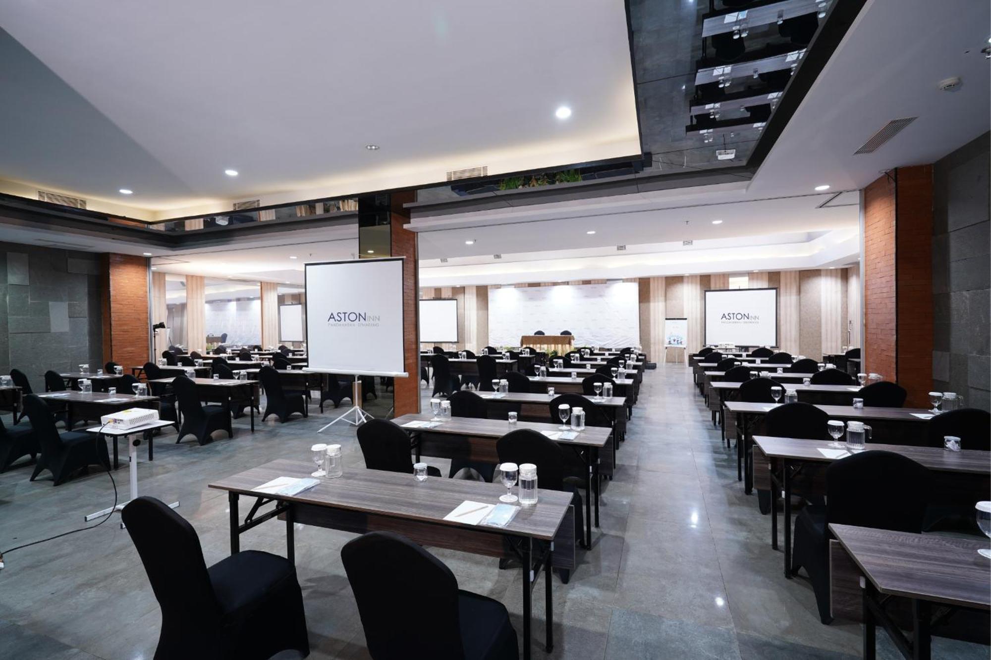 Aston Inn Pandanaran Semarang Kültér fotó