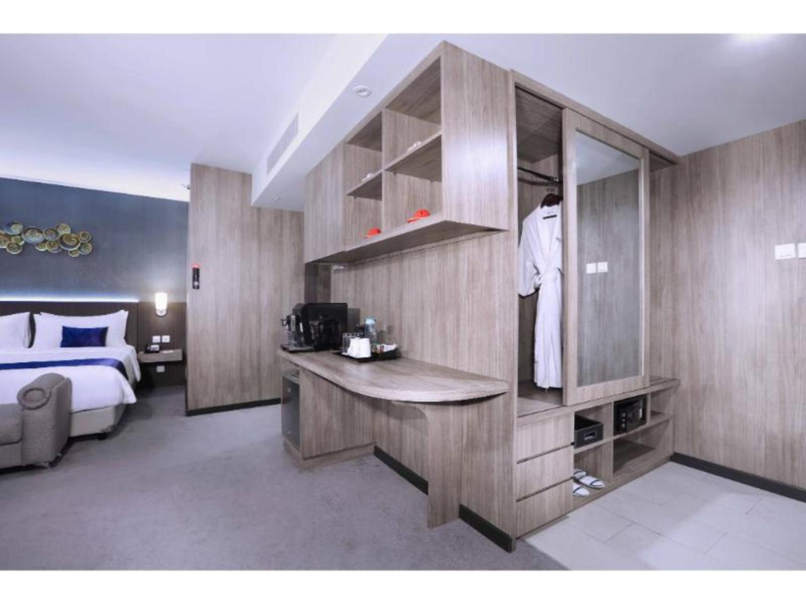 Aston Inn Pandanaran Semarang Kültér fotó